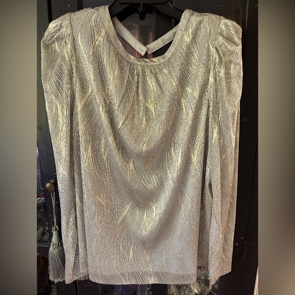 Shimmering Gold Textured Blouse. Fancy back closure. Simple but elegant